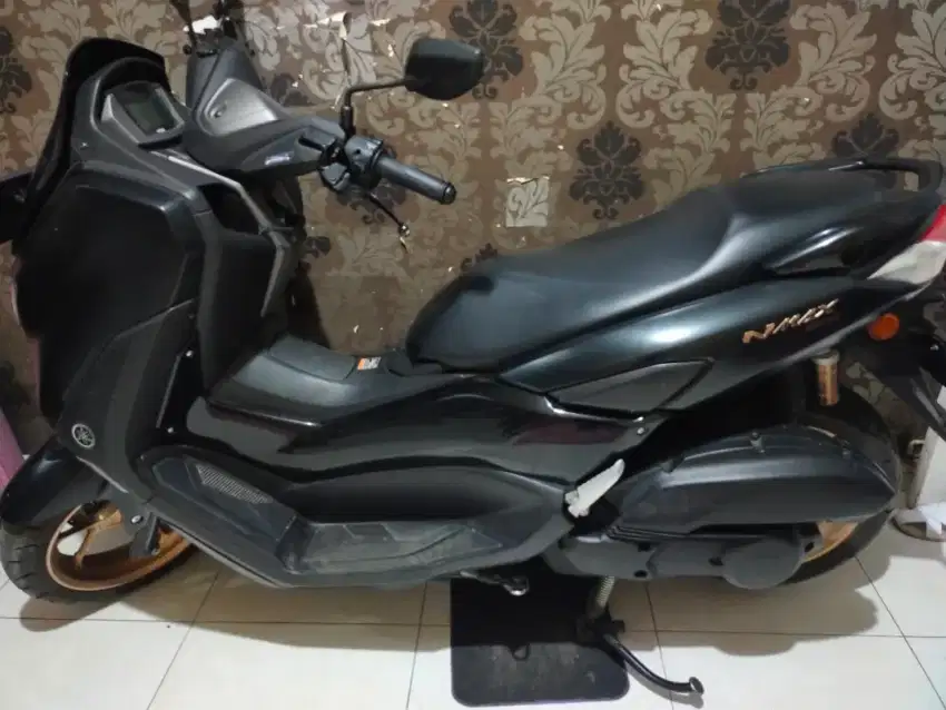 Yamaha N-max non abs 2022hitam dove mulus