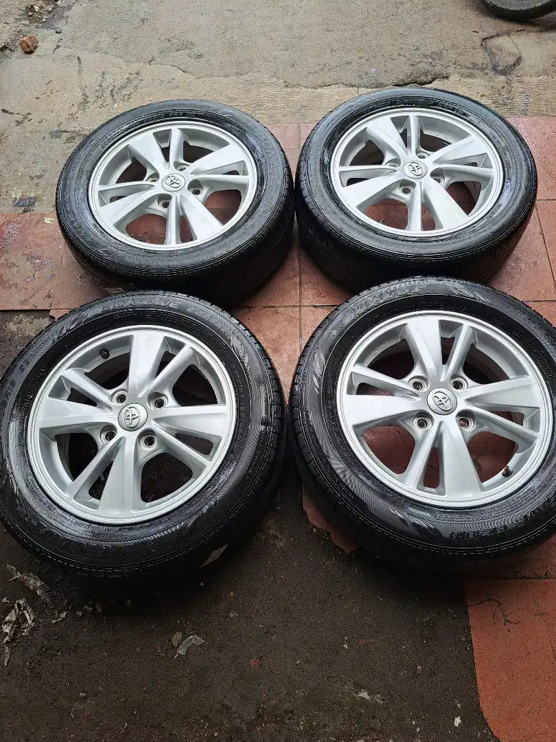 Velg avanza veloz ring 15 cocok buat xenia