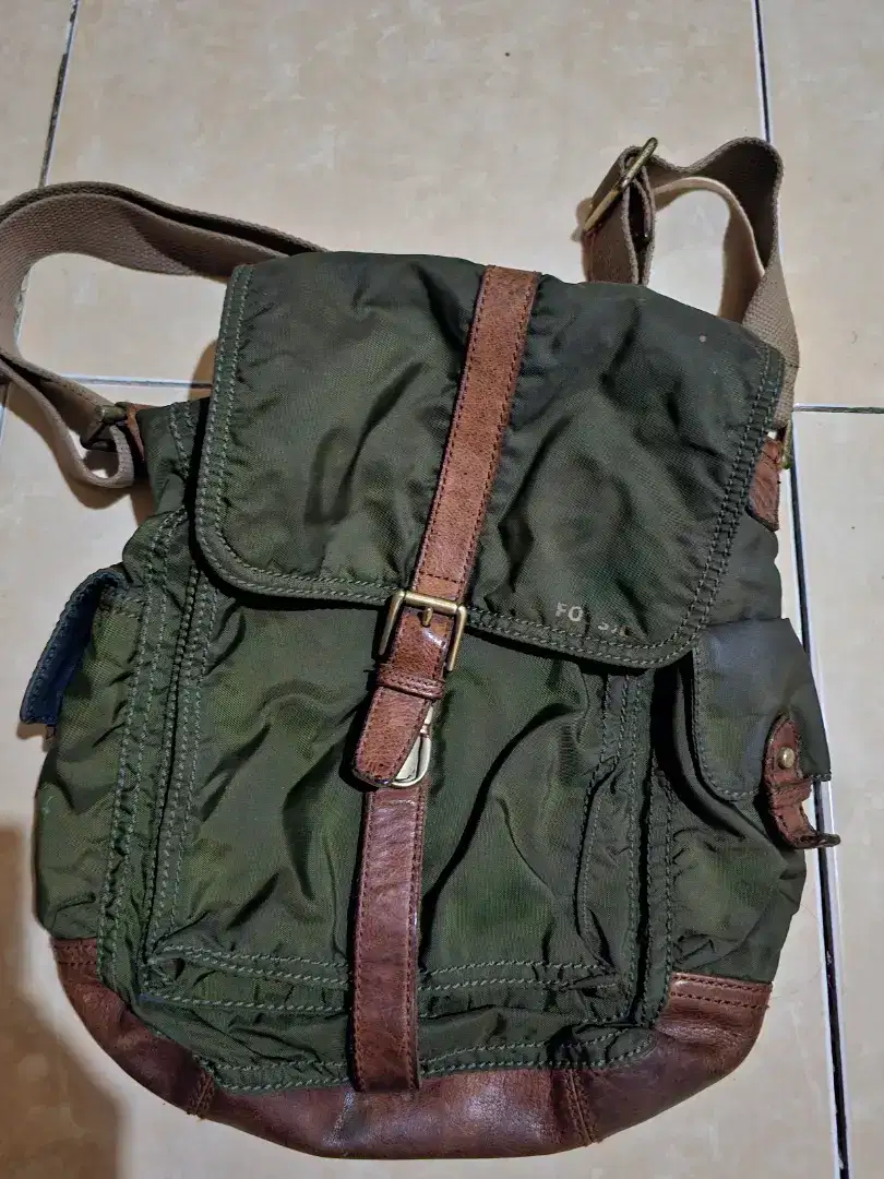 Sling bag FOSSIL vintage army