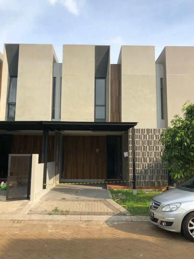 Rumah Discovery Altezza Bintaro Jaya, brandnew bagus dan murah