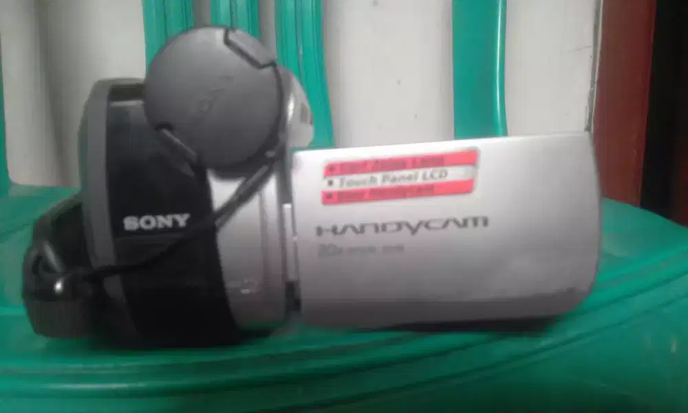 Handycam Sony 20x DCR-HC26E dan handycam DigiLife DDV-V3HD borongan