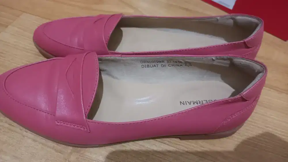 Sepatu merk obermain  size 37