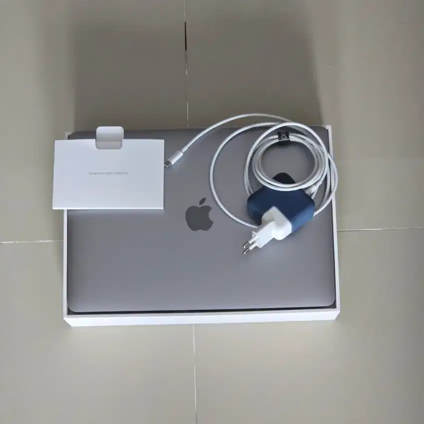 Apple Macbook Air 13inch M1 2020 256GB 8GB - Space Grey