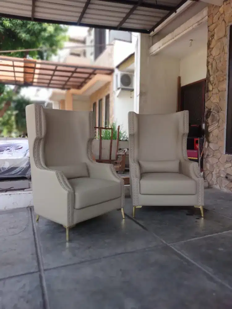 BUTTERFLY WINGCHAIR sofa semi classic new