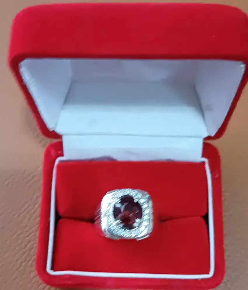 Natural malaya garnet