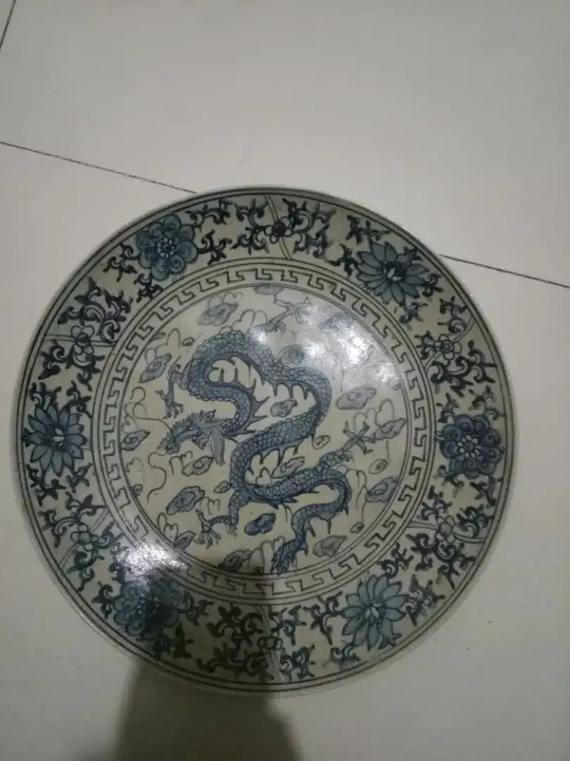 Dijual Piring Hias antik motif naga Made in China