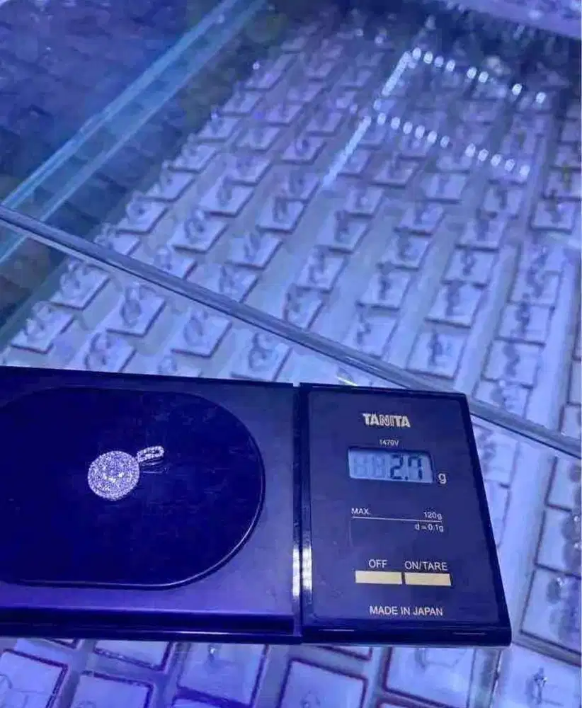 Membeli emas dengan segala kondisi