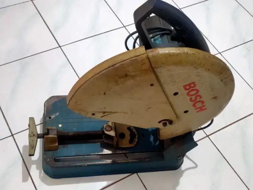 Mesin Cutting - off Bosch GCO 2000