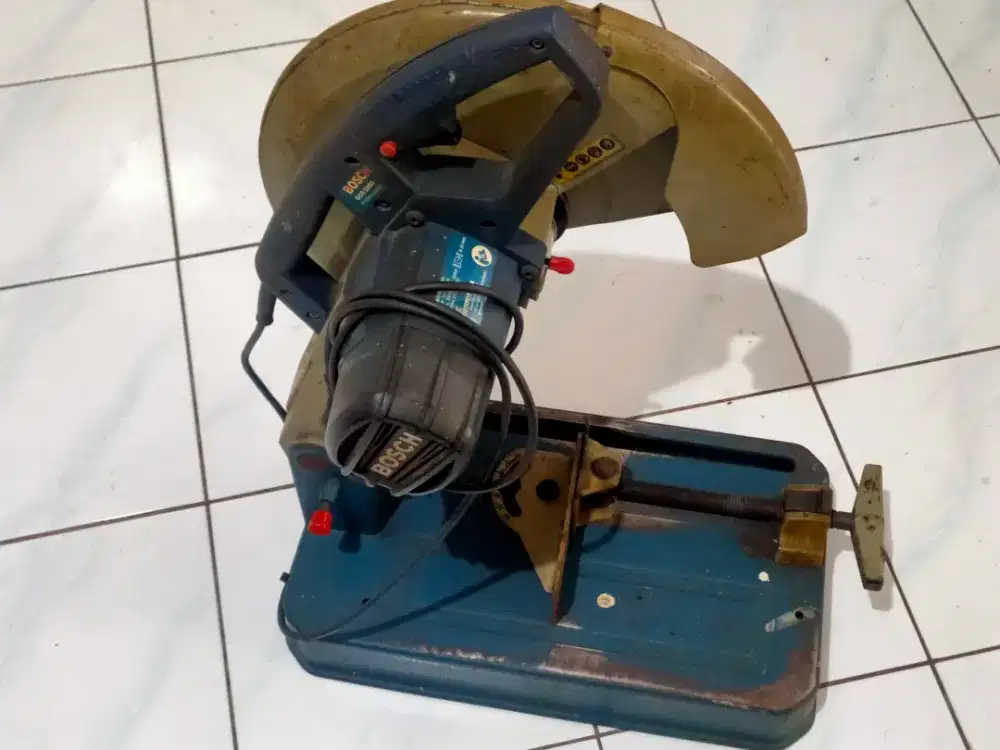 Mesin Cutting - off Bosch GCO 2000