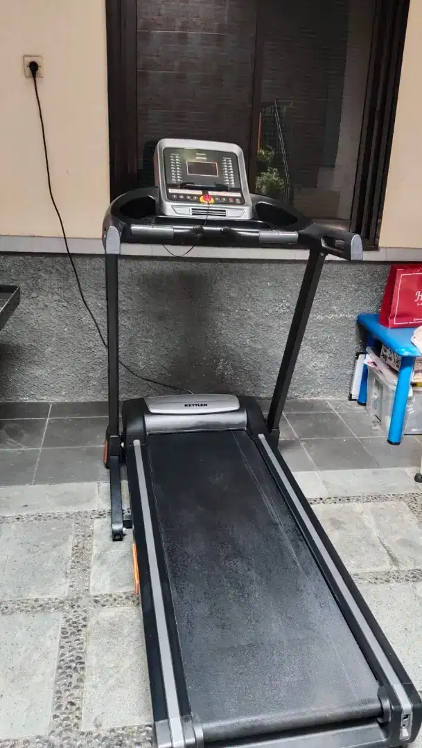 Dijual Treadmill Ketler Berlin S1