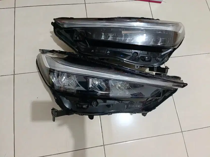 Lampu depan honda HRV E SE 21 22 23 24