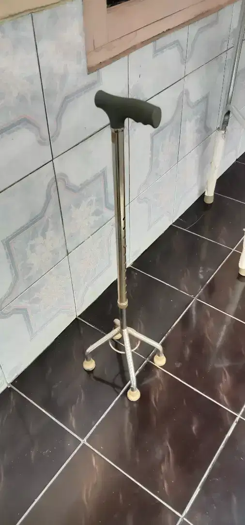 Tongkat jalan.mulus