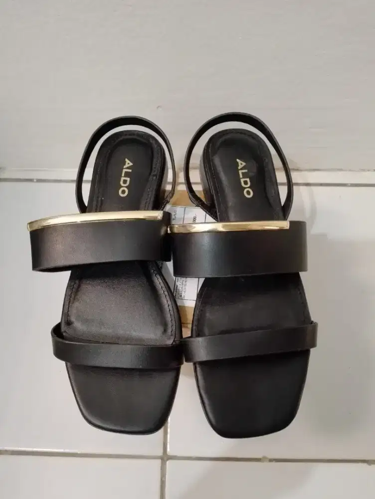 Sandal Slop Brand ALDO, Original (kondisi Baru) Size: 37