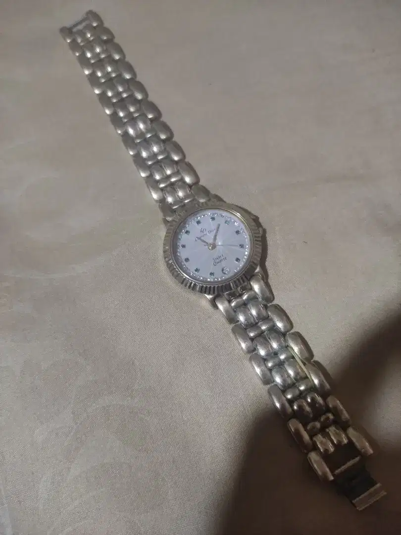 Jam Laurent Dior lapis emas 23k