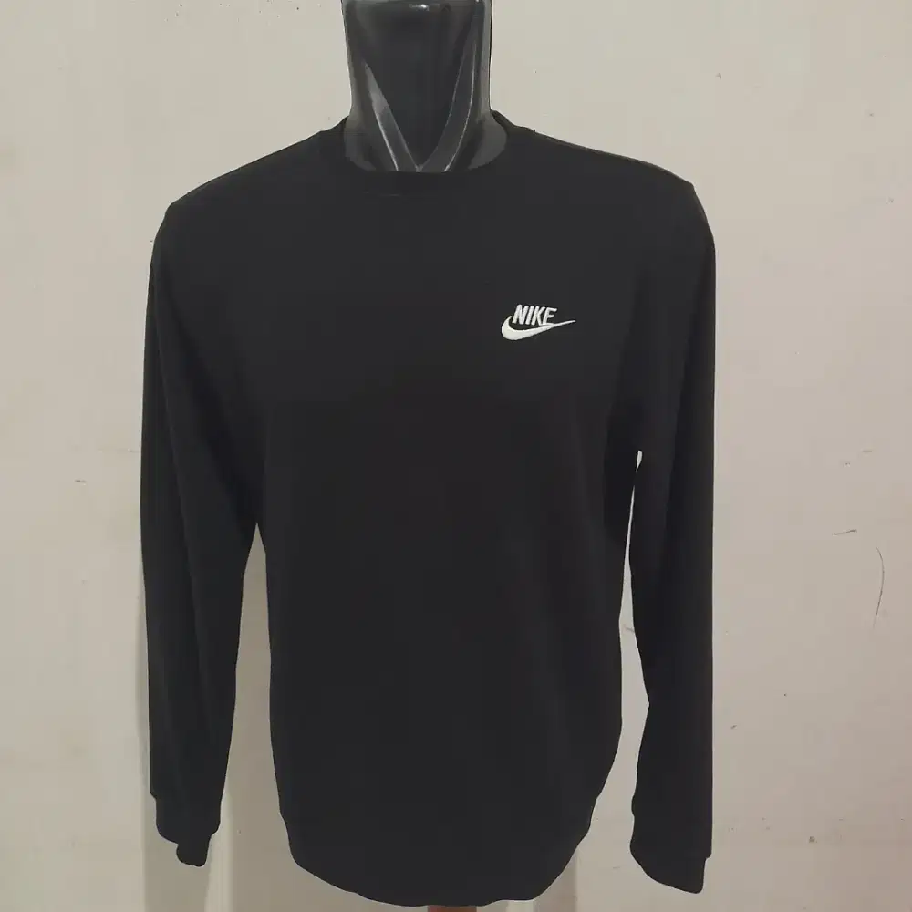 CREWNECK NIKE CENTANG BORDIR