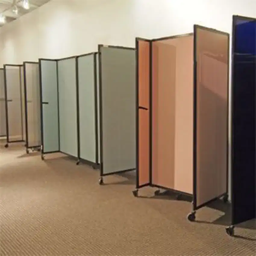 Partisi portabel aluminium