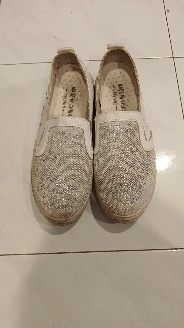 Obral sepatu murah ukuran 36 cm