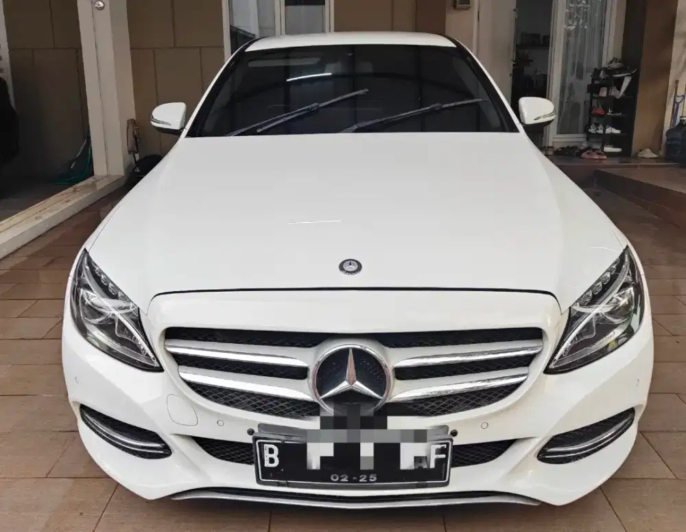 Mercedes benz C200 2015 Kondisi bagus MOBIL INDIVIDU