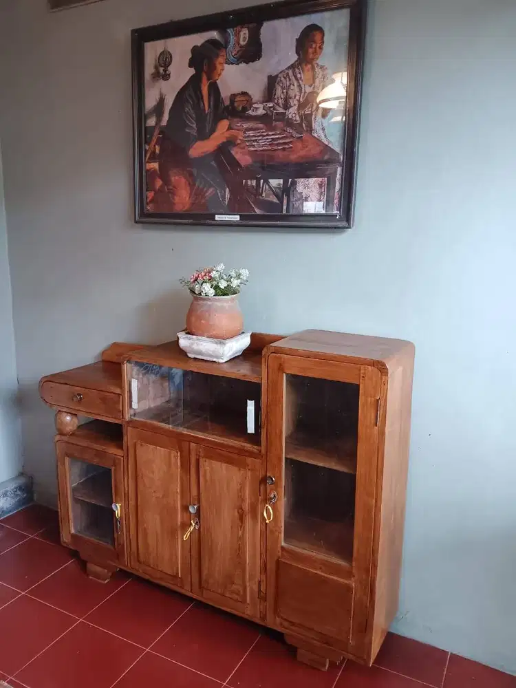 Biffet / Buffet / Bifet/ Dipet Jadul Kuno Klasik Lawas Langka Artdeco