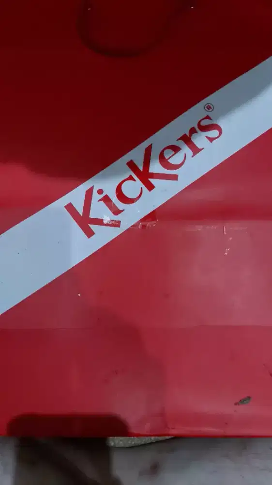 Tas kickers , oakley