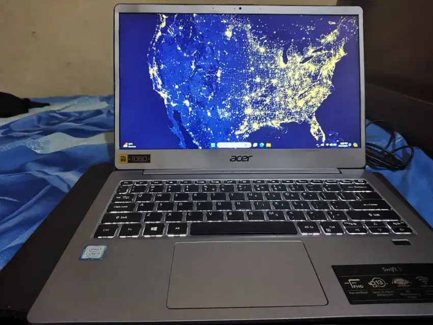 Acer swift 3, SF 313-51, i7 Gen 8, RAM 8Gb, ssd 512, FINGERPRINT