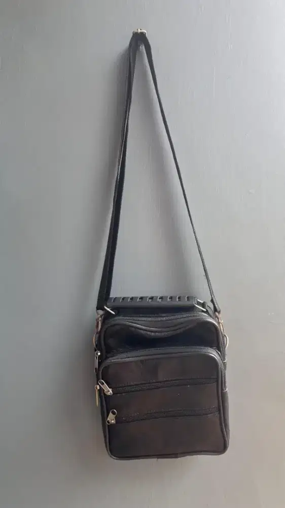 Tas slempang tanpa merk