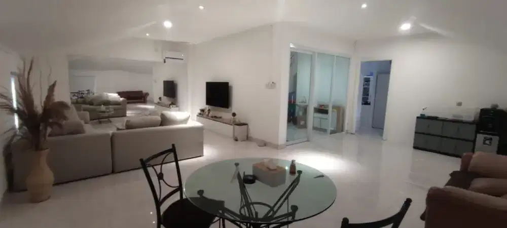 Rumah sunter agung utara 3 lantai njop murah bangunan rapi sudah renov