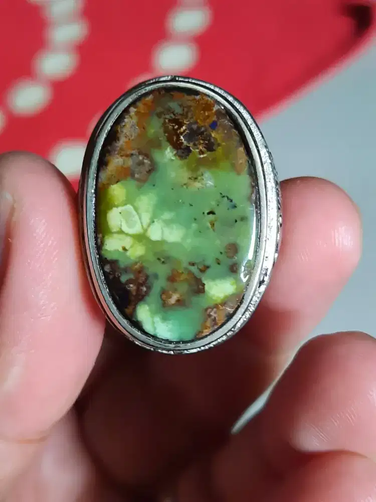 Batu persia hijau ( abdul rajak )