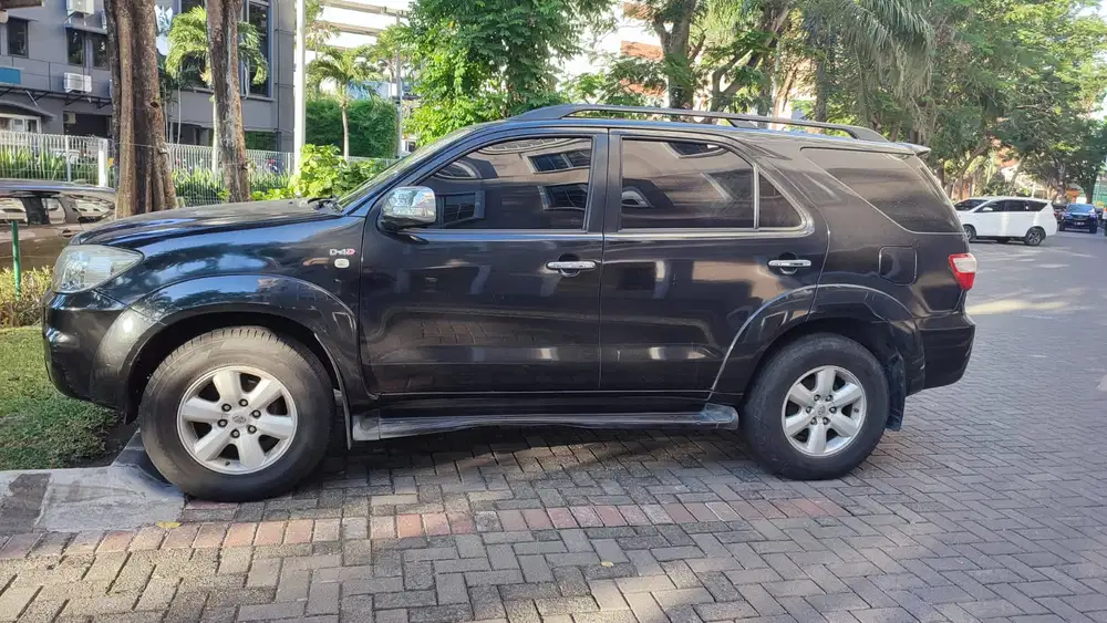 Toyota Fortuner 2010 Diesel