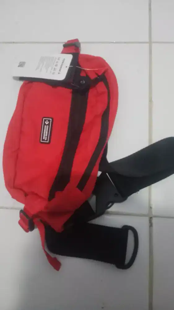 Tas Selempang Converse Baru
