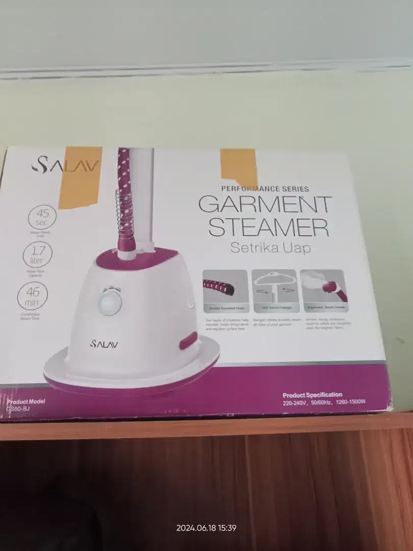 Setrika uap garment steamer