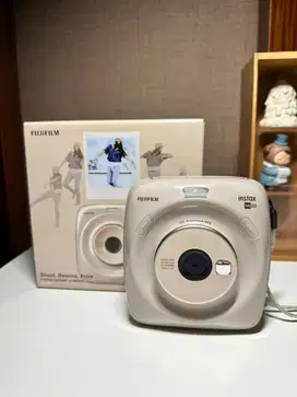 Fujifilm Polaroid Instax Square SQ20 (white)