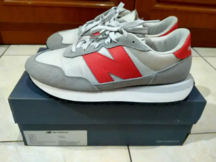 Sepatu New Balance 237 Original baru pakai 1 kali