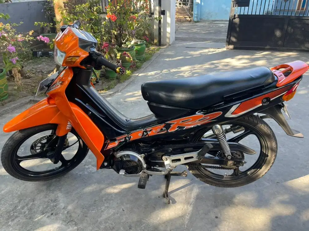 F1ZR orange 2002