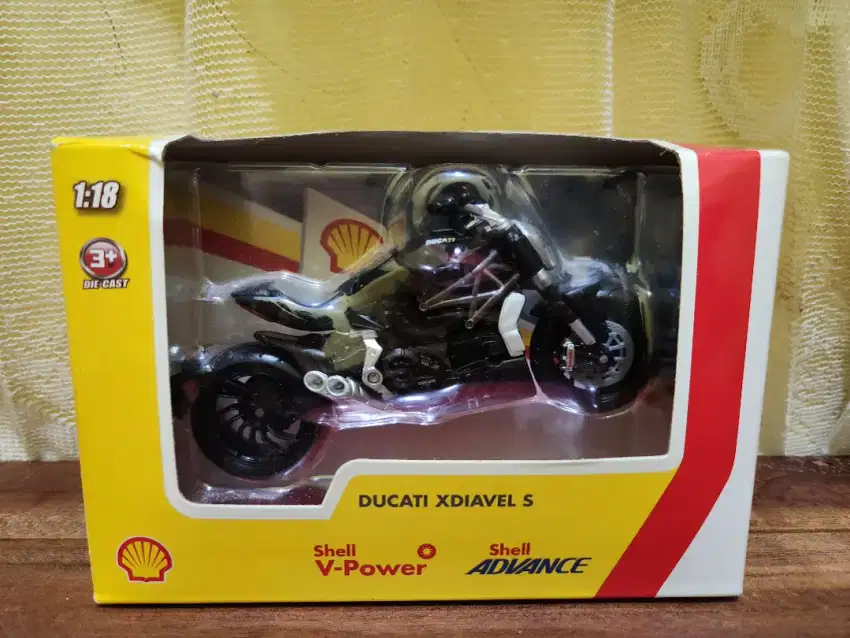 Mainan Shell Ducati Xdiavel S (1:18)