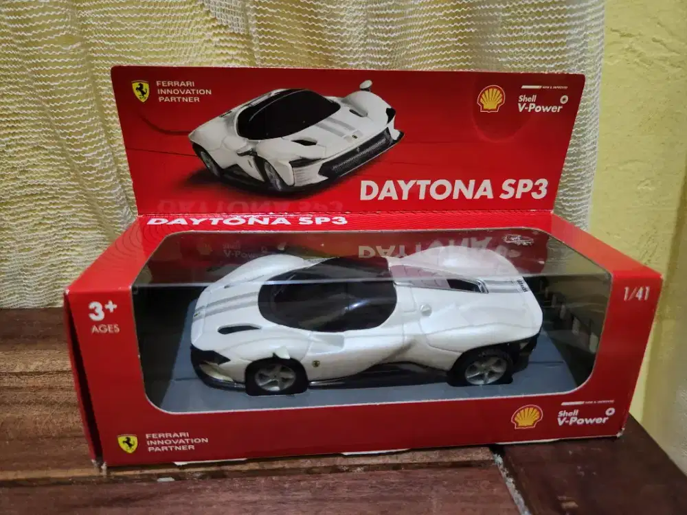 Mainan Shell x Ferrari Daytona SP3 (1/41)