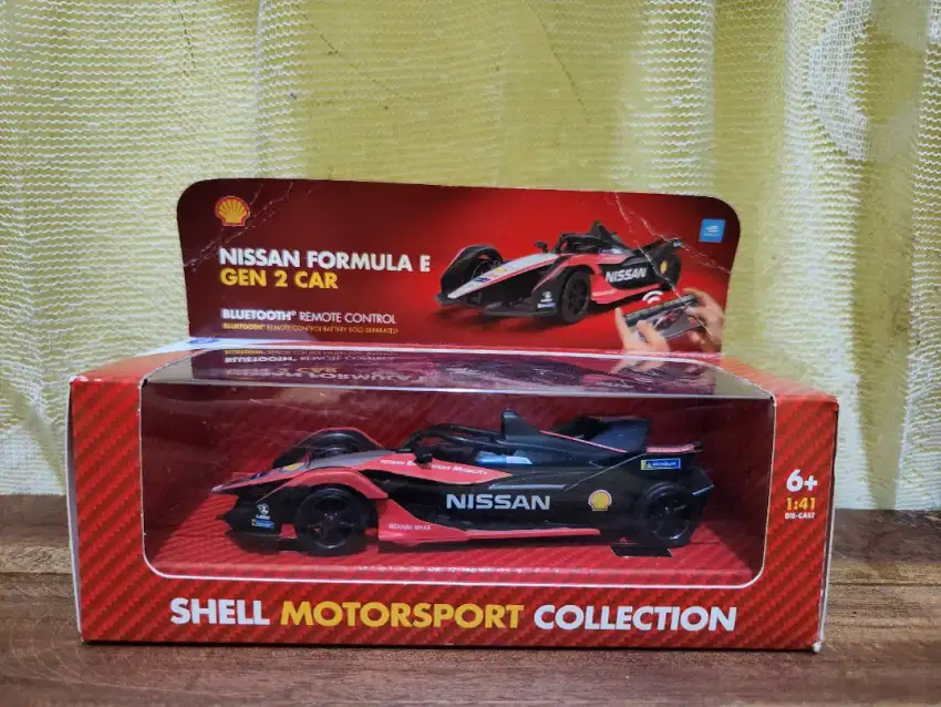 Mainan Shell Nissan Formula E Gen 2 Car (bluetooth remote Control)