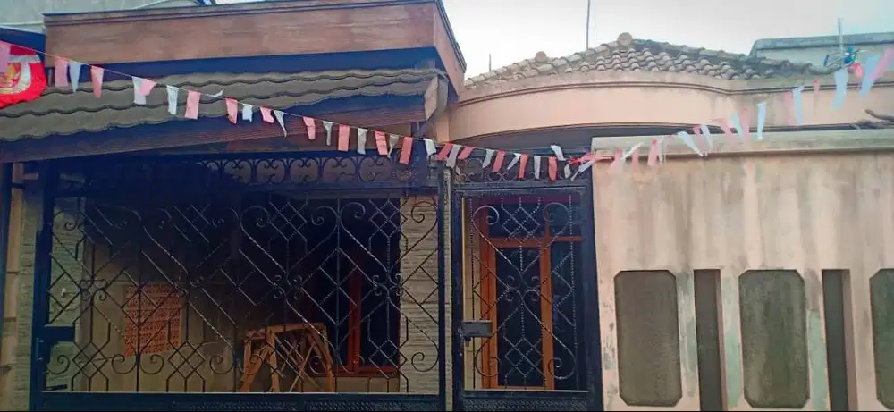 RUMAH ADEM KOMPLEK PASANGGRAHAN INDAH