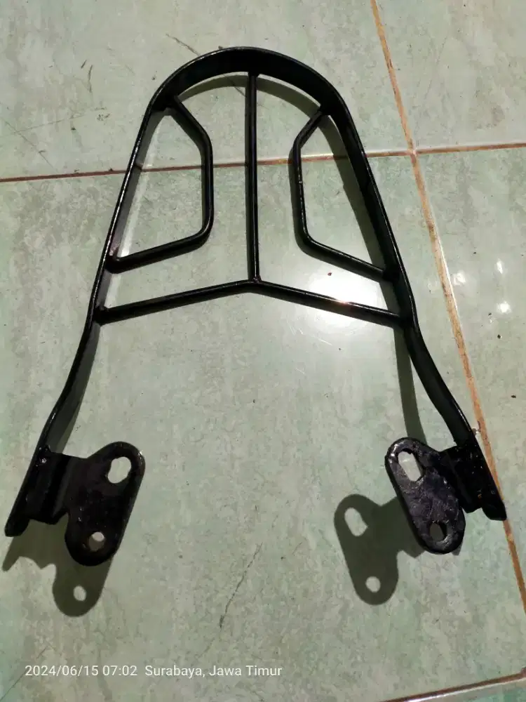 Breket top box touring Supra X125 Fi