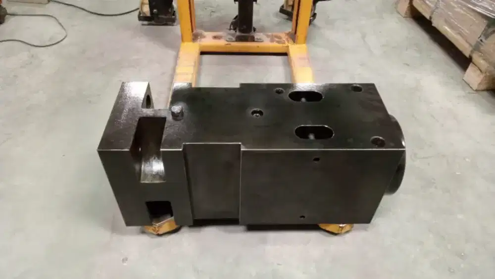 Front Head Assy SB81 Hydraulic Breaker