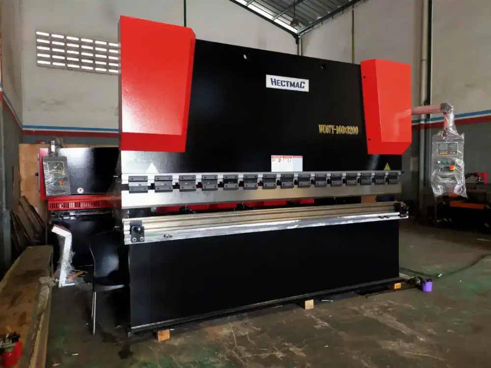 HECTMAC Mesin Tekuk Plat (Press Brake Machine) 160T x 3200mm
