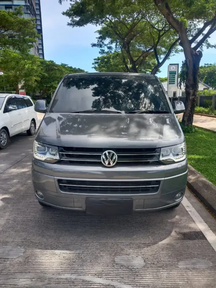VW Caravelle diesel 2012 SWB