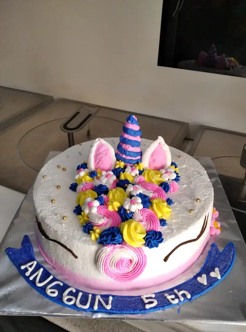 Kue ultah / ulang tahun unicorn