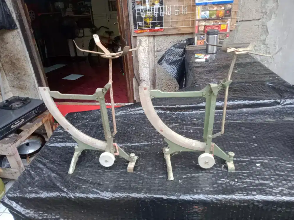 Timbangan jadul surat berharga