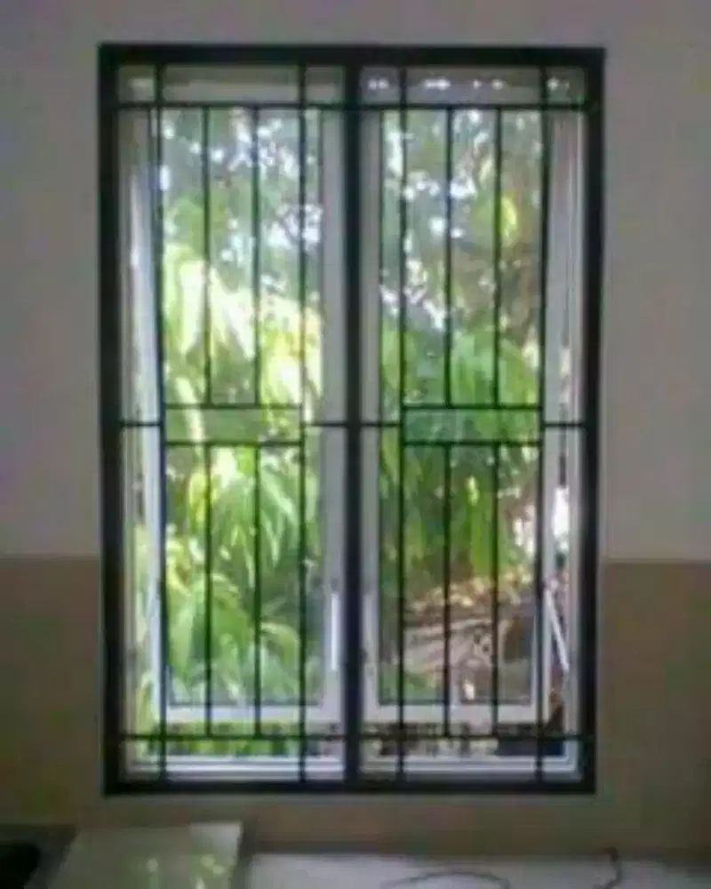 Tralis jendela berbagai macam motif