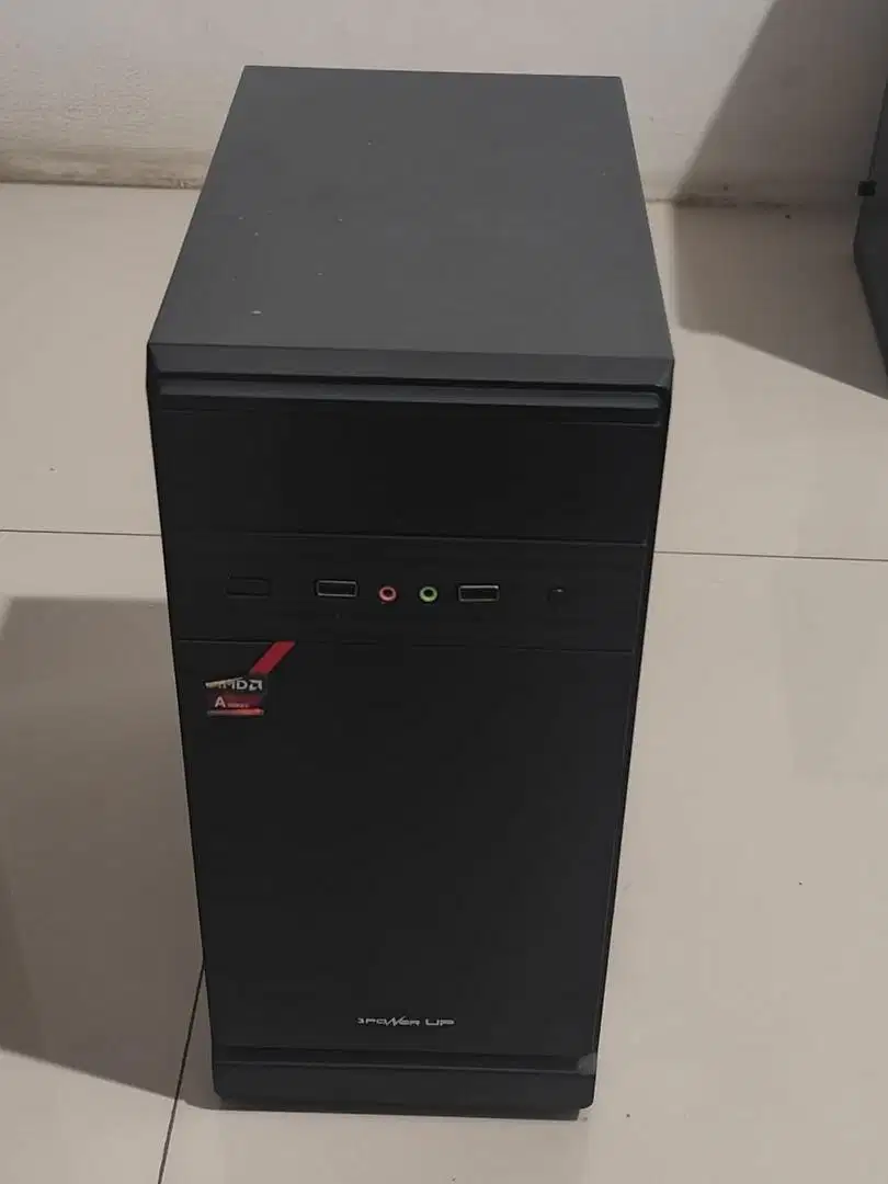 PC/CPU Desktop AMD A8-7680/8GB/500GB/VGA Onboard Radeon R7 NORMAL