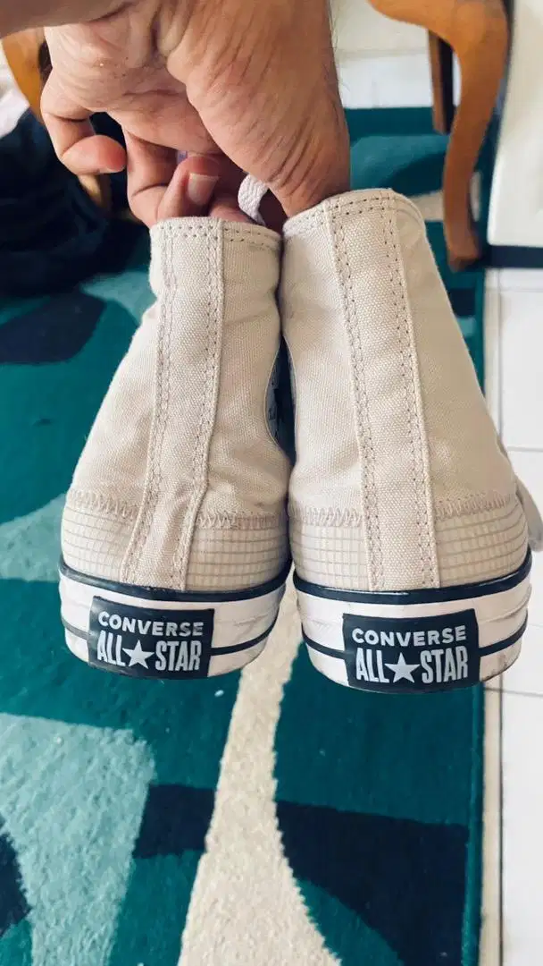 Converse ukuran 42 kondisi baru