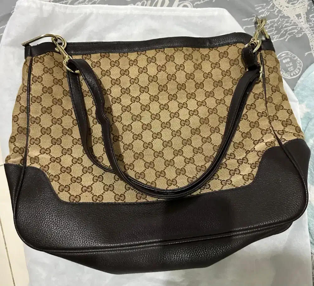 Tas gucci sling uk large mix leather dan kanvas