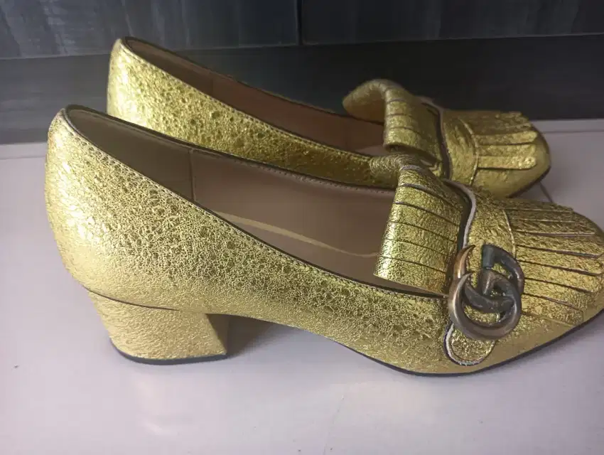 GC yellow heels