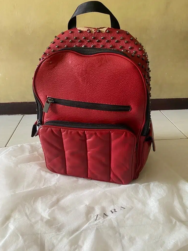 tas zara man pria